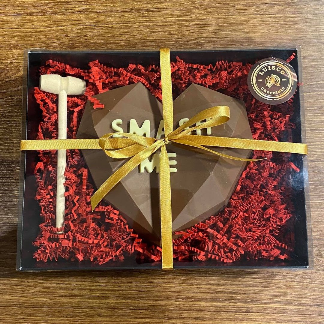 Milk Chocolate 'Smash Me' Heart with 8 Bonbons